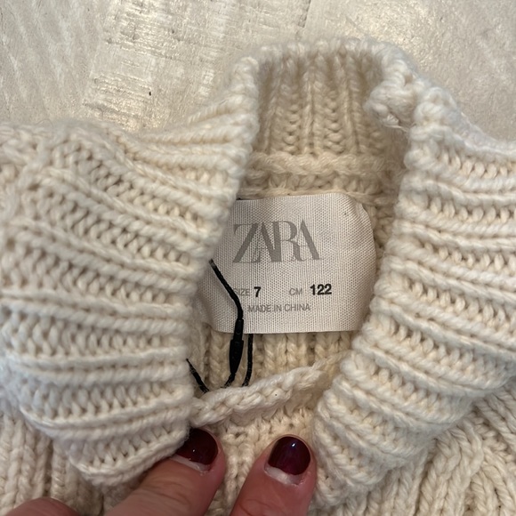 Zara kids girl size 7 sweater - Picture 4 of 4